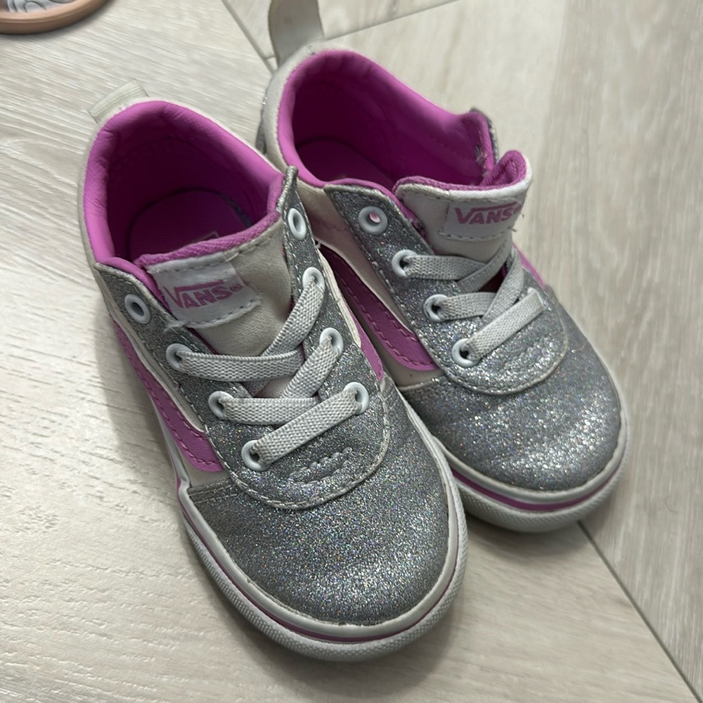 Girls vans